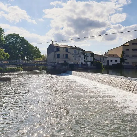 Quai 3 Loft Moderne Et Lumineux Les Pieds Dans L'eau * جارناك