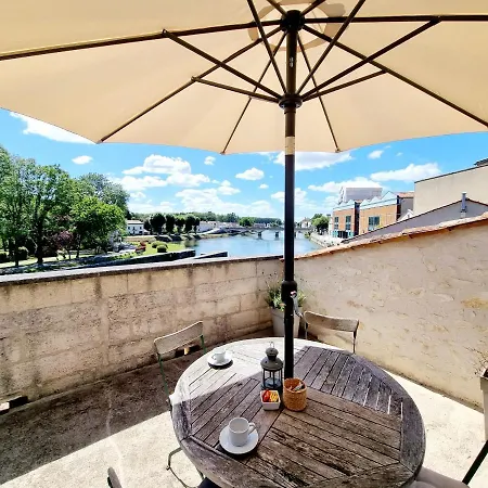 Quai 3 Loft Moderne Et Lumineux Les Pieds Dans L'eau 아파트