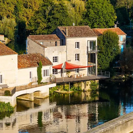 Quai 3 Loft Moderne Et Lumineux Les Pieds Dans L'eau Appartement Jarnac