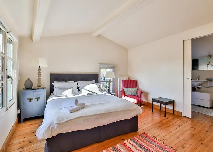 Appartement Quai 3 Loft Moderne Et Lumineux Les Pieds Dans L'eau *