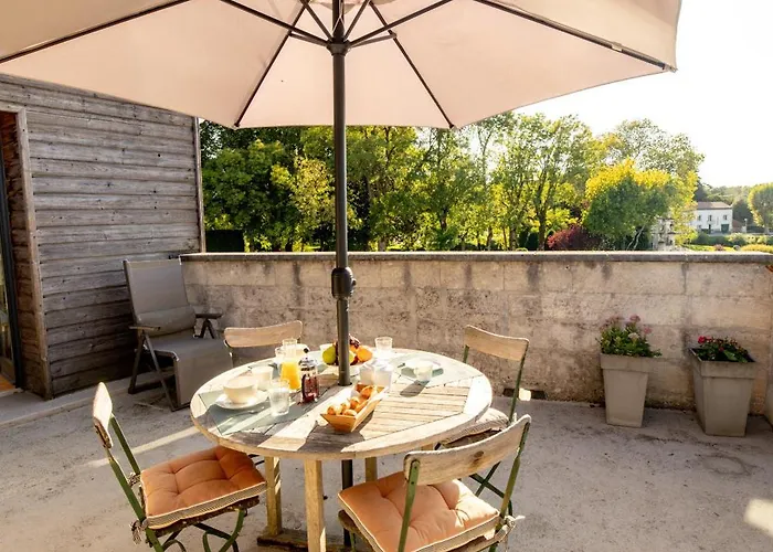 Quai 3 Loft Moderne Et Lumineux Les Pieds Dans L'eau Jarnac