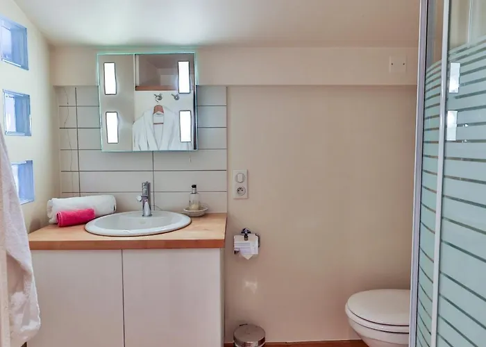 Quai 3 Loft Moderne Et Lumineux Les Pieds Dans L'eau Jarnac